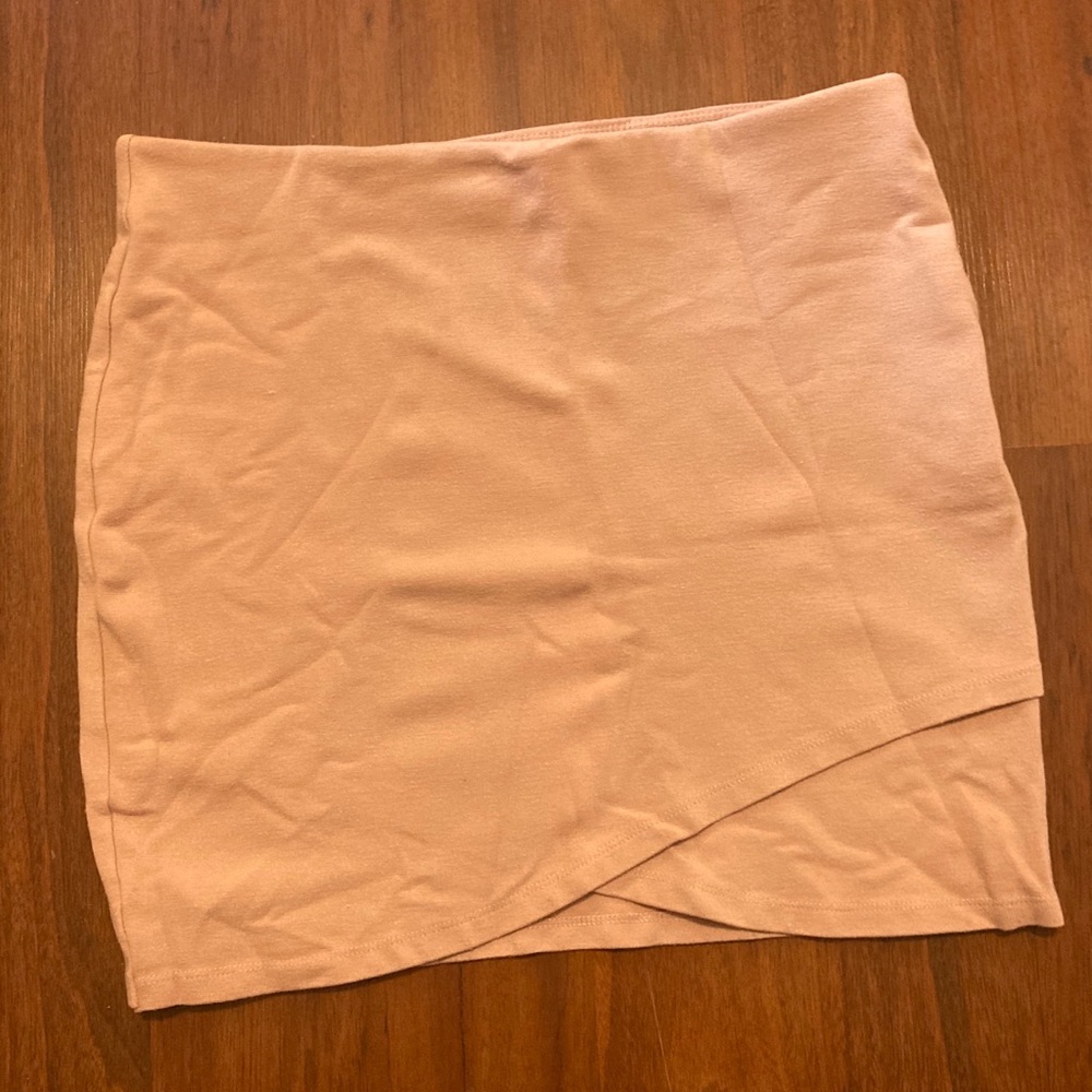 Aritzia talula light pink mini skirt medium
